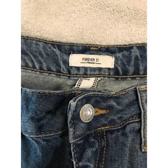Forever 21 distressed Size 29 denim shorts - Picture 4 of 14